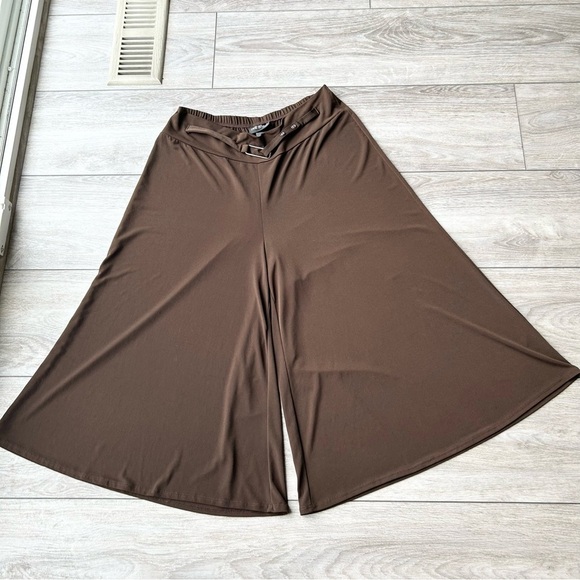 Lane Bryant Brown Lagenlook  Wide Leg Draped Jersey Capri Pants - Picture 3 of 13